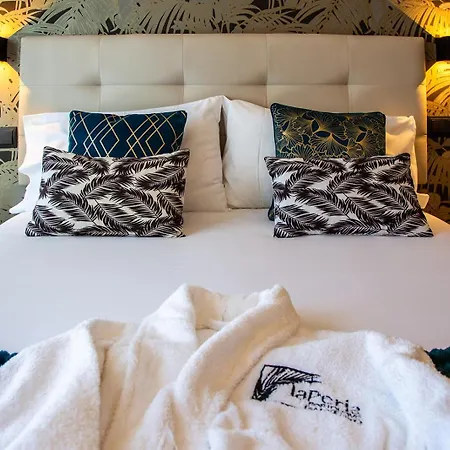 Bienvenido A Laperla Premium, Exclusivo Atico Con Vistas En El Corazon De Rias Baixas 桑亨霍